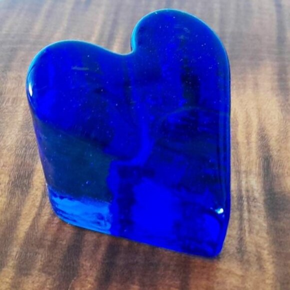 Fire & Light Heart Recycled Glass Signed Cobalt Blue Collector Vintage Retro - Picture 3 of 5